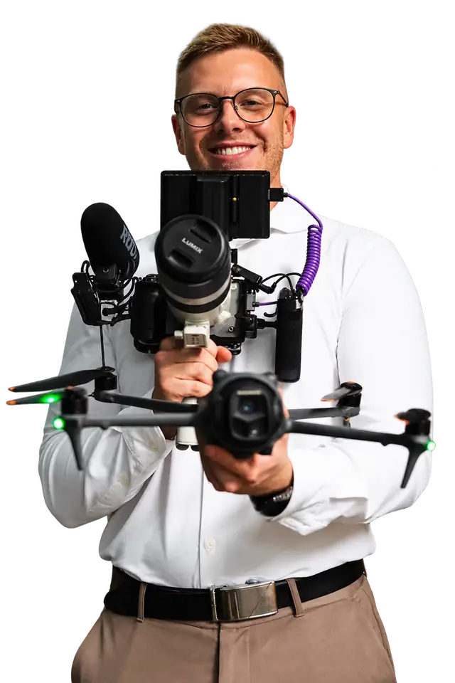 Burdstudios-Teammitglied 1 mit Kamera